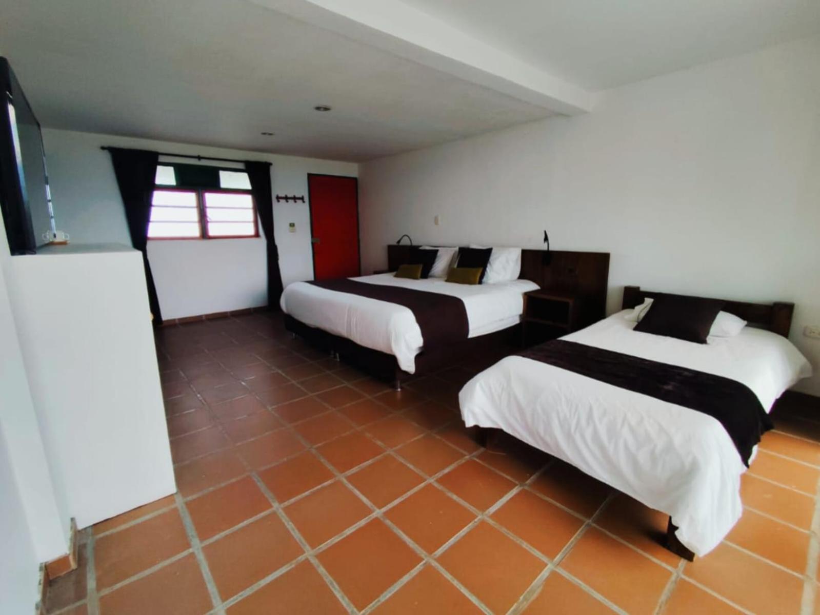 Sierra Morena Hotel Филандиа Екстериор снимка