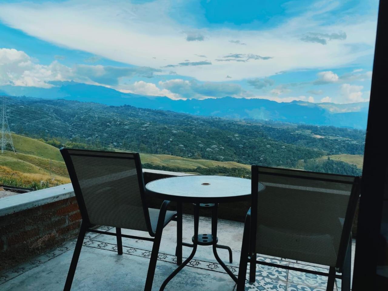 Sierra Morena Hotel Филандиа Екстериор снимка