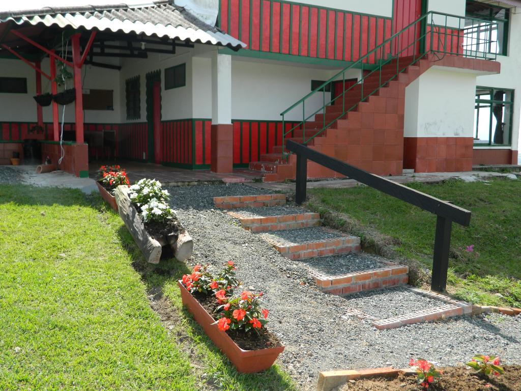 Sierra Morena Hotel Филандиа Екстериор снимка
